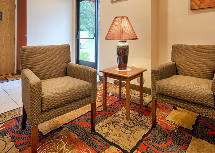 Best Western Plaza Hotel Saugatuck